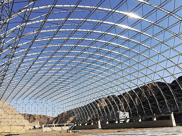 Large-span Curved Pipe Truss Roof